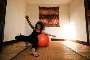 ballon, contact dos bras ouverts